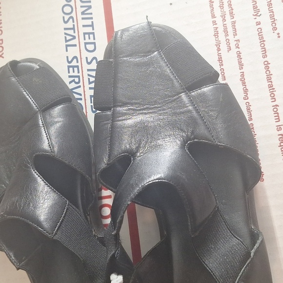 A2 BY AEROSOLES BLACK SANDLES SIZE 7 - Picture 6 of 8